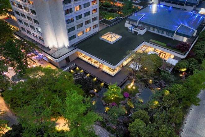 厅开启“龙虾宴黄龙见”小龙虾主题自助九游会网站黄龙饭店D’Cafe自助餐(图2)